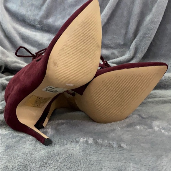 ALDO | Burgundy Heels - New w. tag - Picture 4 of 9